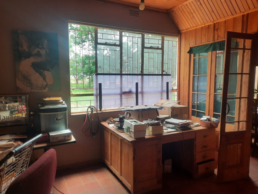 6 Bedroom Property for Sale in Odendaalsrus Free State